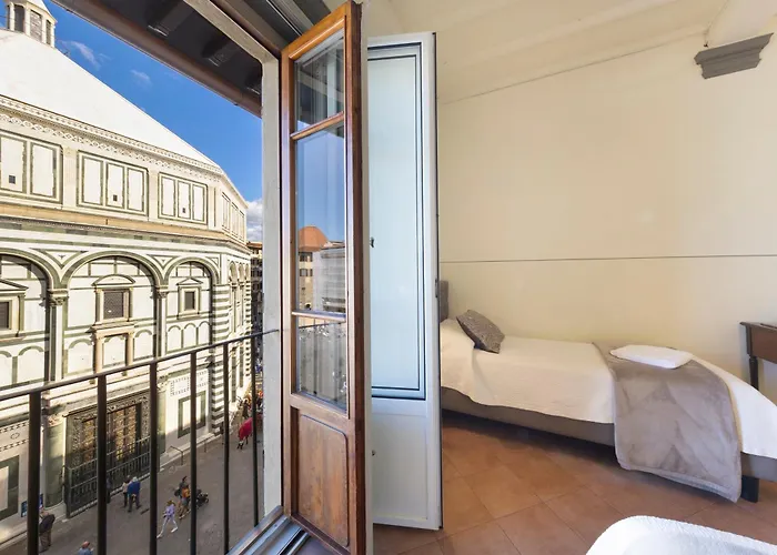 Battistero Couette-café Florence