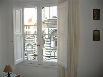 Couette-café Battistero 4*